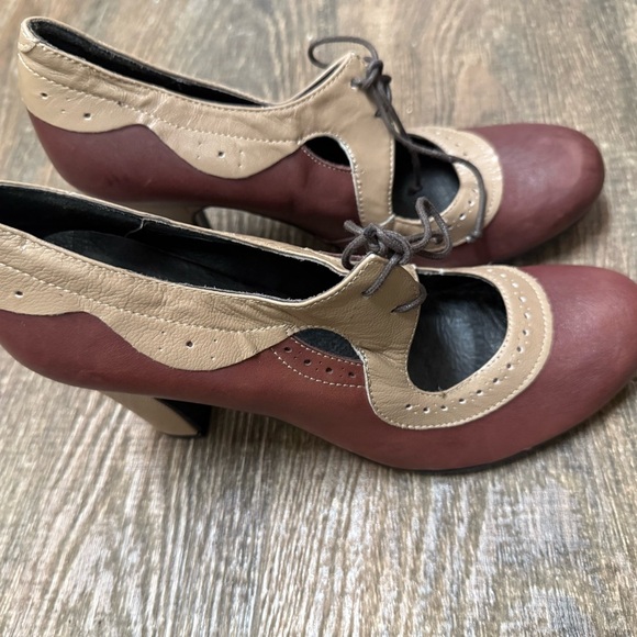 Miz Mooz size 10 new condition worn once burgundy and Tan Chunky lace heels - Picture 8 of 14